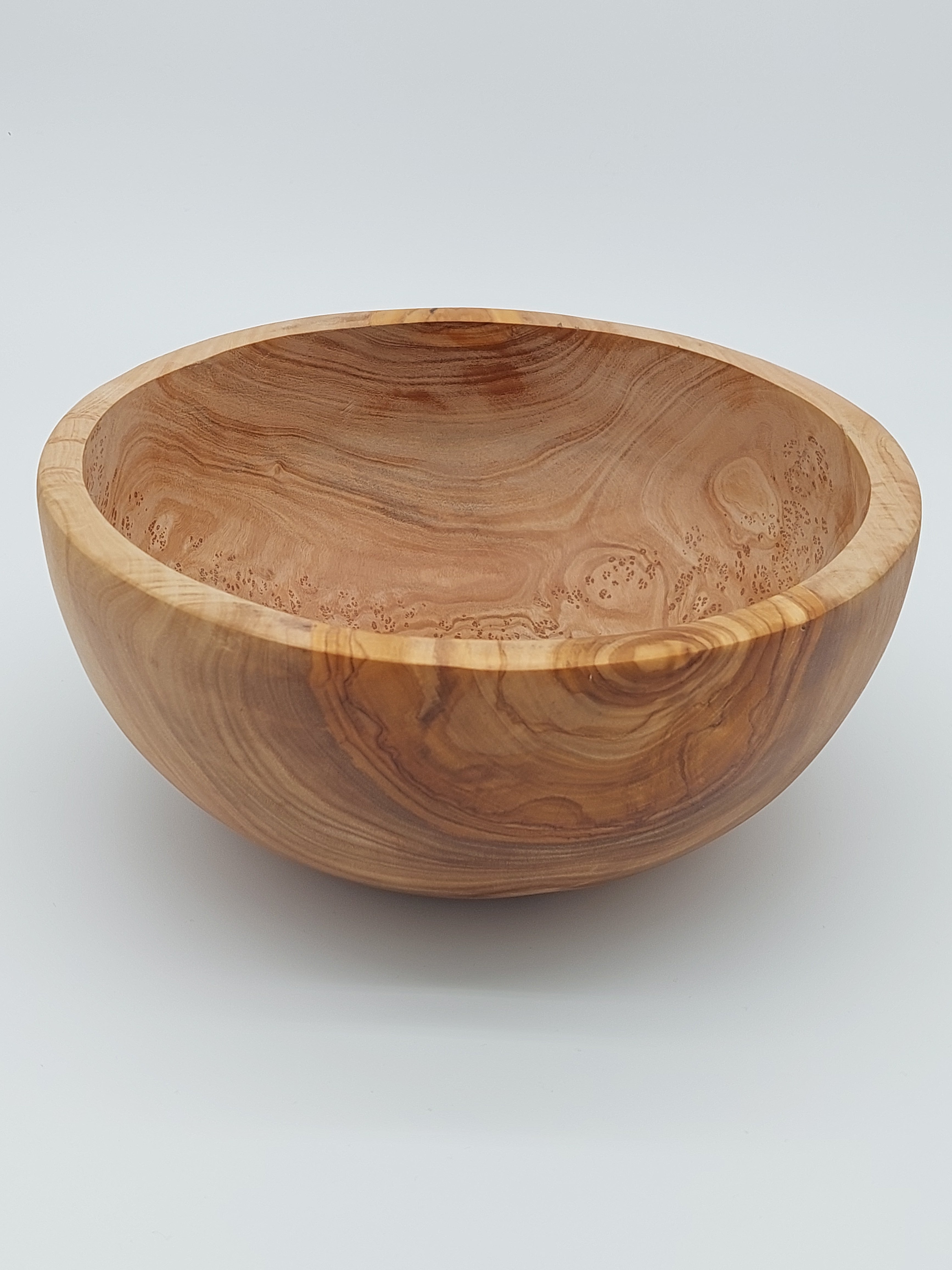 Olivenholz Salatschale handgefertigt (Ø 26 cm)