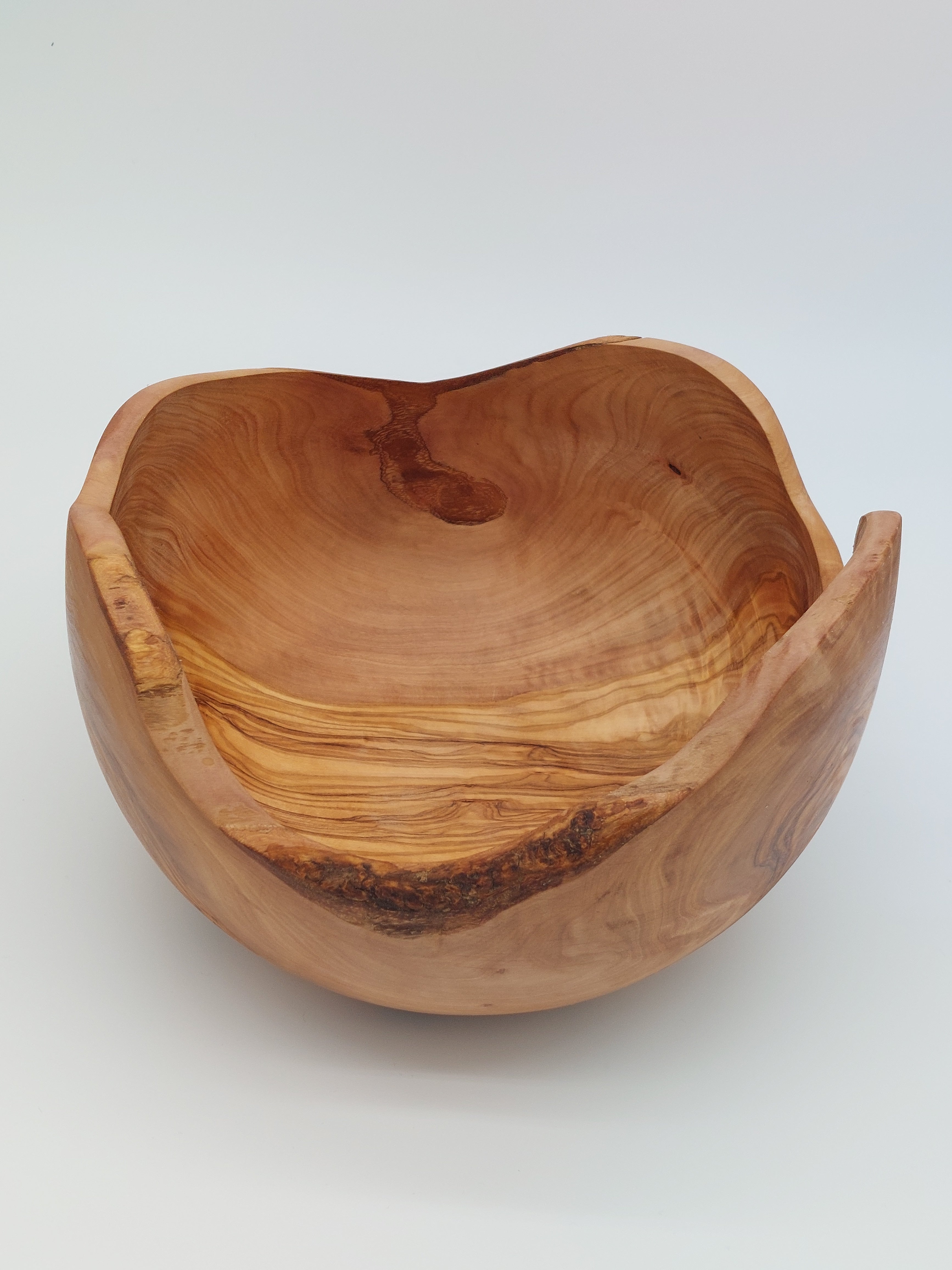 Olivenholz Schale mit Naturrand handgefertigt (Ø 24 cm)