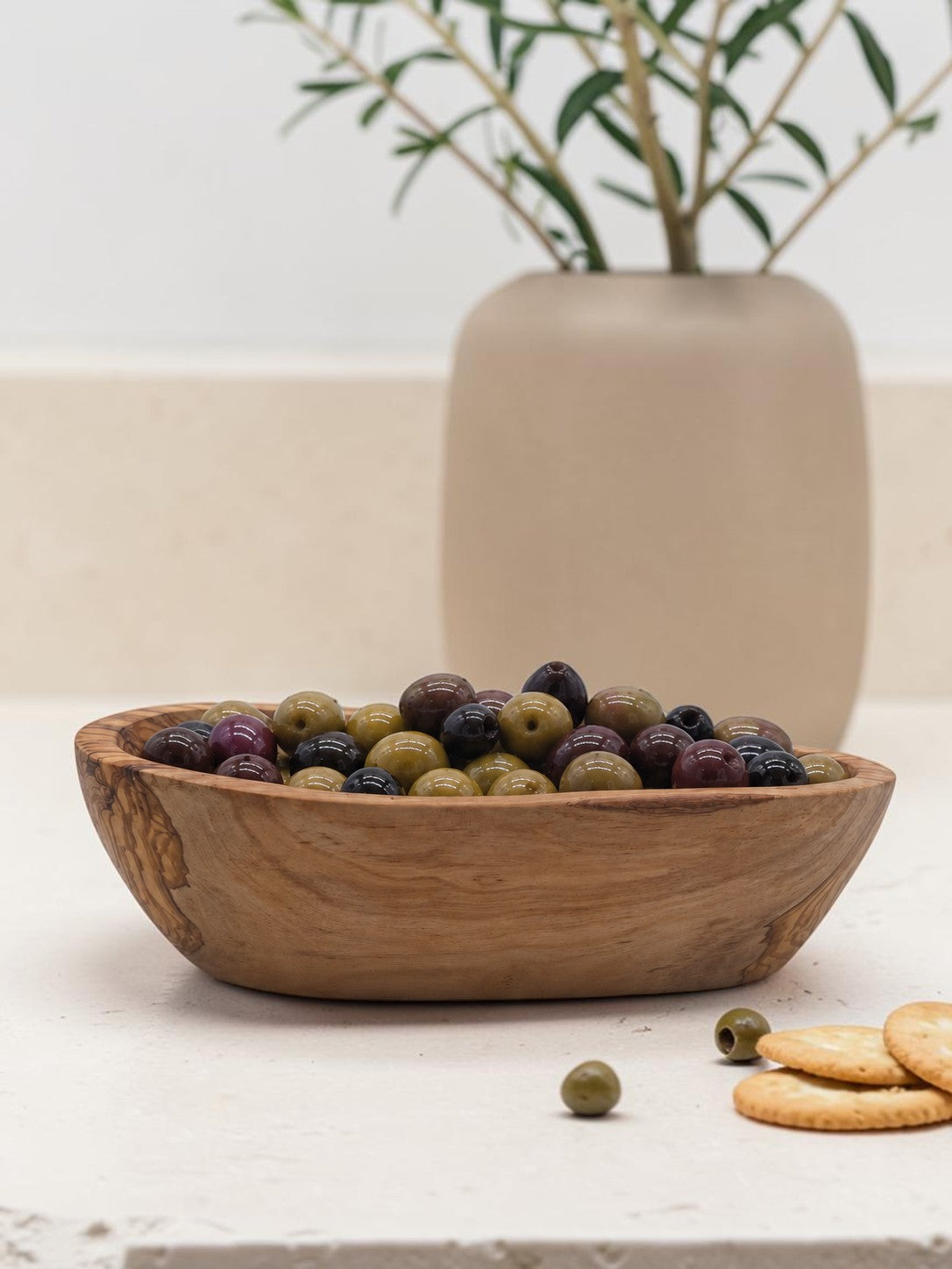 Olivenholzschale handgefertigt (Ovale Snackschale 30 x 14 cm )