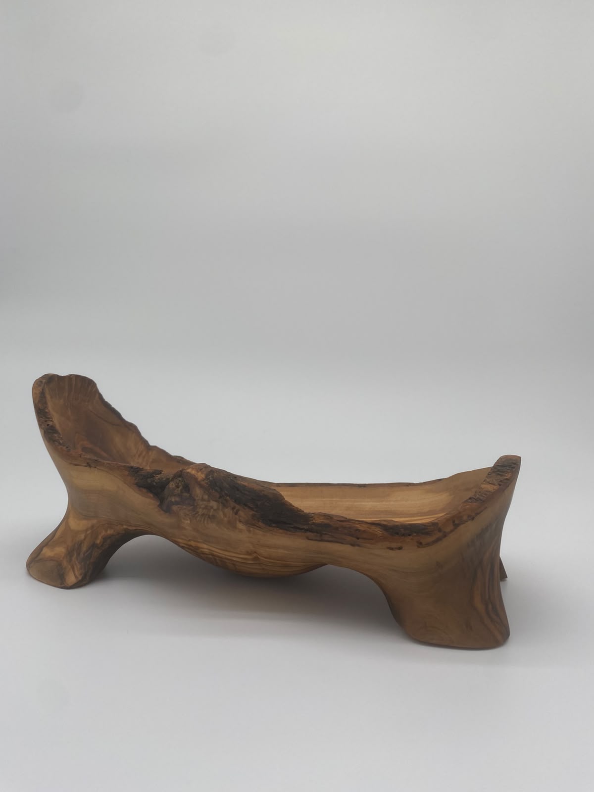 Olivenholz Obstschale auf 3 Beinen handgefertigt (Rustikaler Holz-Trog)