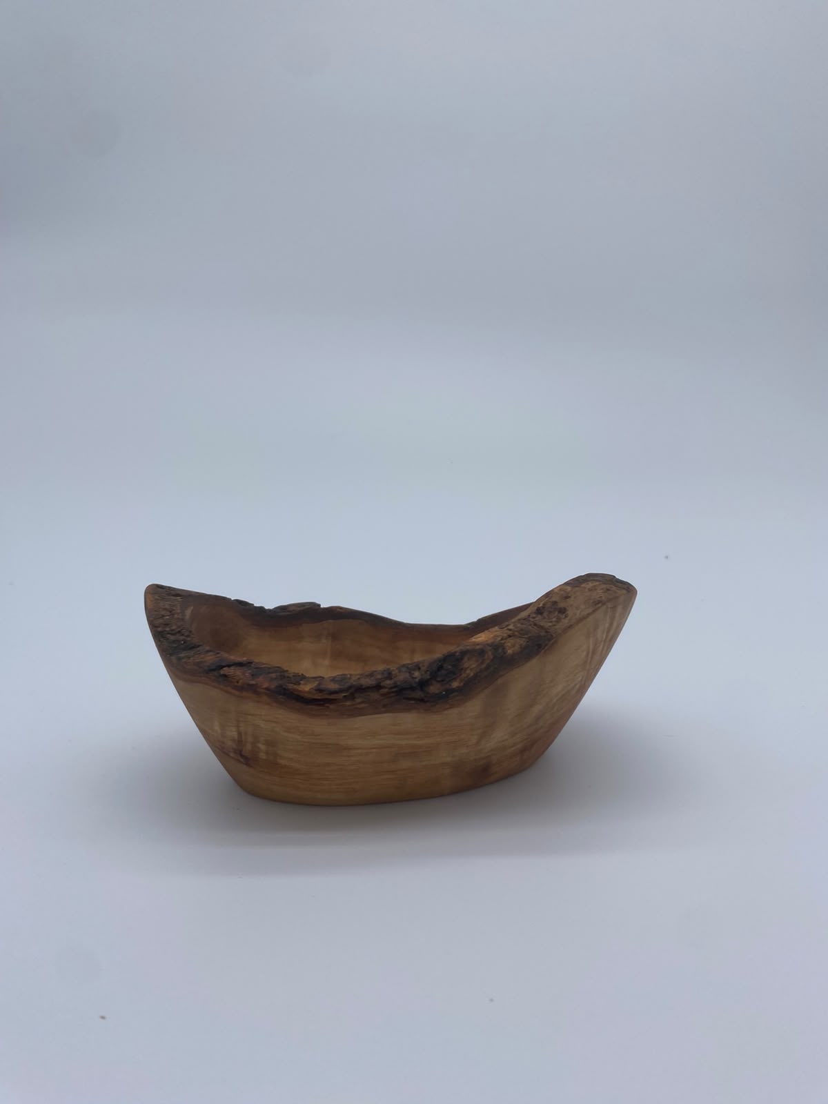 Olivenholz Snackschale mit Naturrand handgefertigt (Kleine Nussschale 14 x 8 cm )