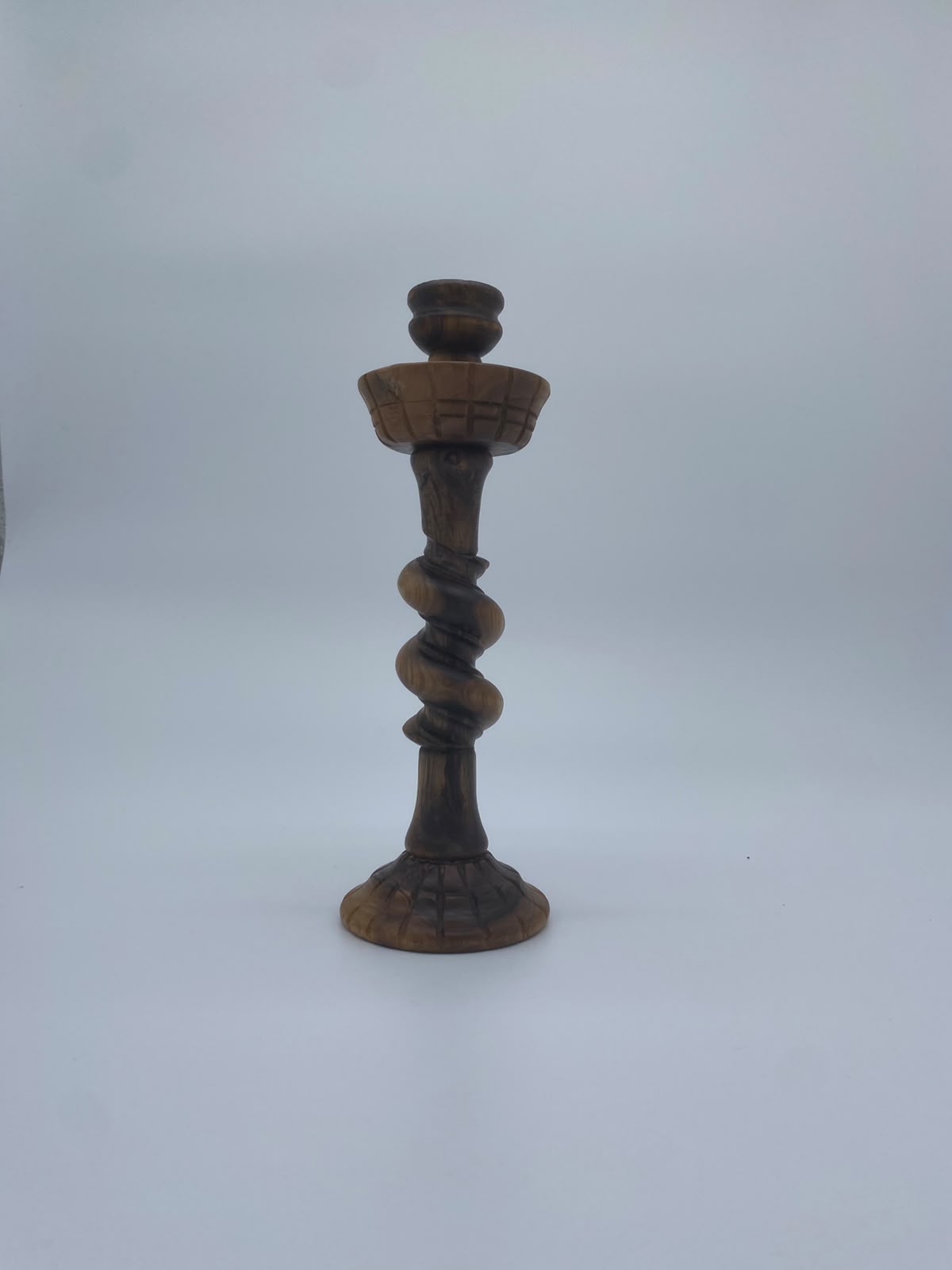 Olivenholz Kerzenständer handgefertigt (Gedrehter Holzleuchter Höhe: 26 cm )
