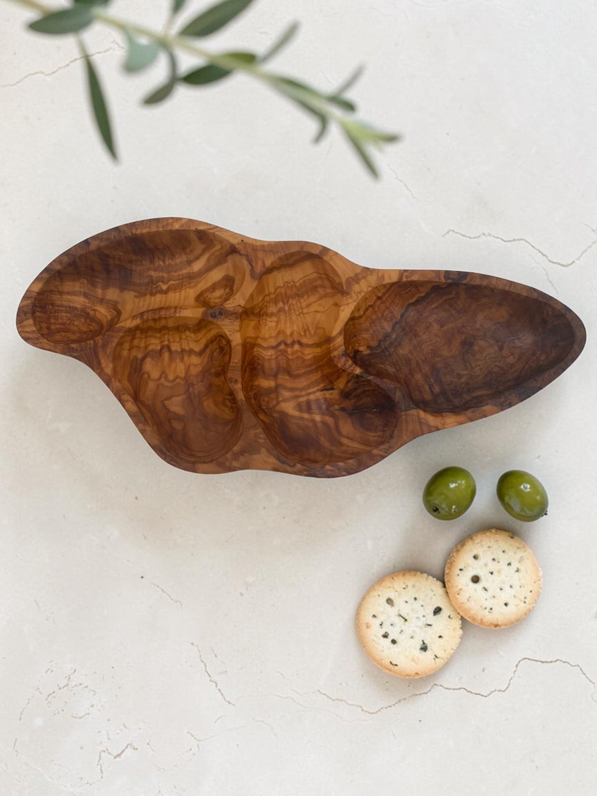 Olivenholz Antipasti-Schale 4-geteilt handgefertigt (Tapas-Schale 41 x 18 cm )